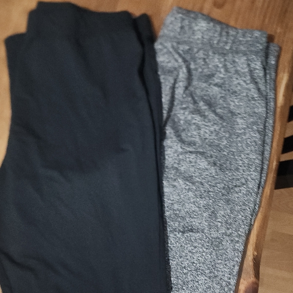Serra Black and Gray Leggings